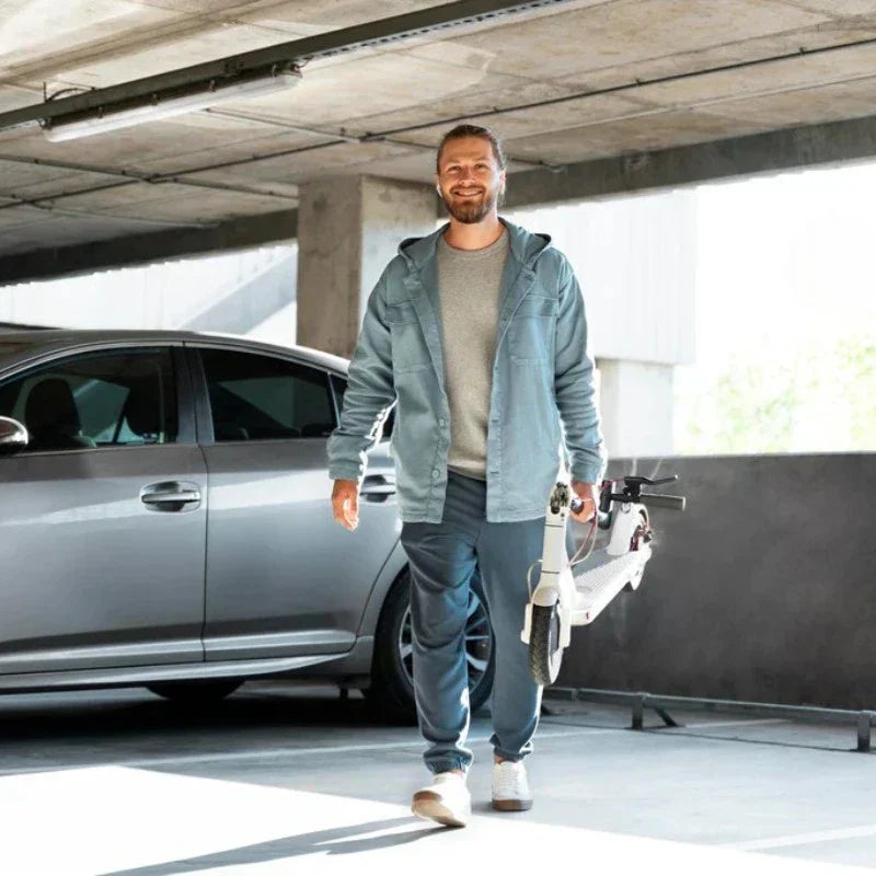 Comment surveiller sa voiture garée à distance avec le Cloud ?