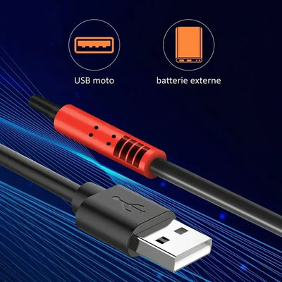Options d'alimentation pour dashcam moto via port USB ou batterie externe pour une installation flexible et continue.
